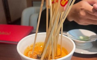 池州问道饭店的特色菜品有哪些？顾客评价如何？