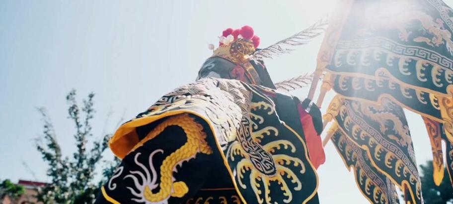 寻仙晓月庄的前往方法是什么？晓月庄有哪些特色活动？-第1张图片-西柚游戏